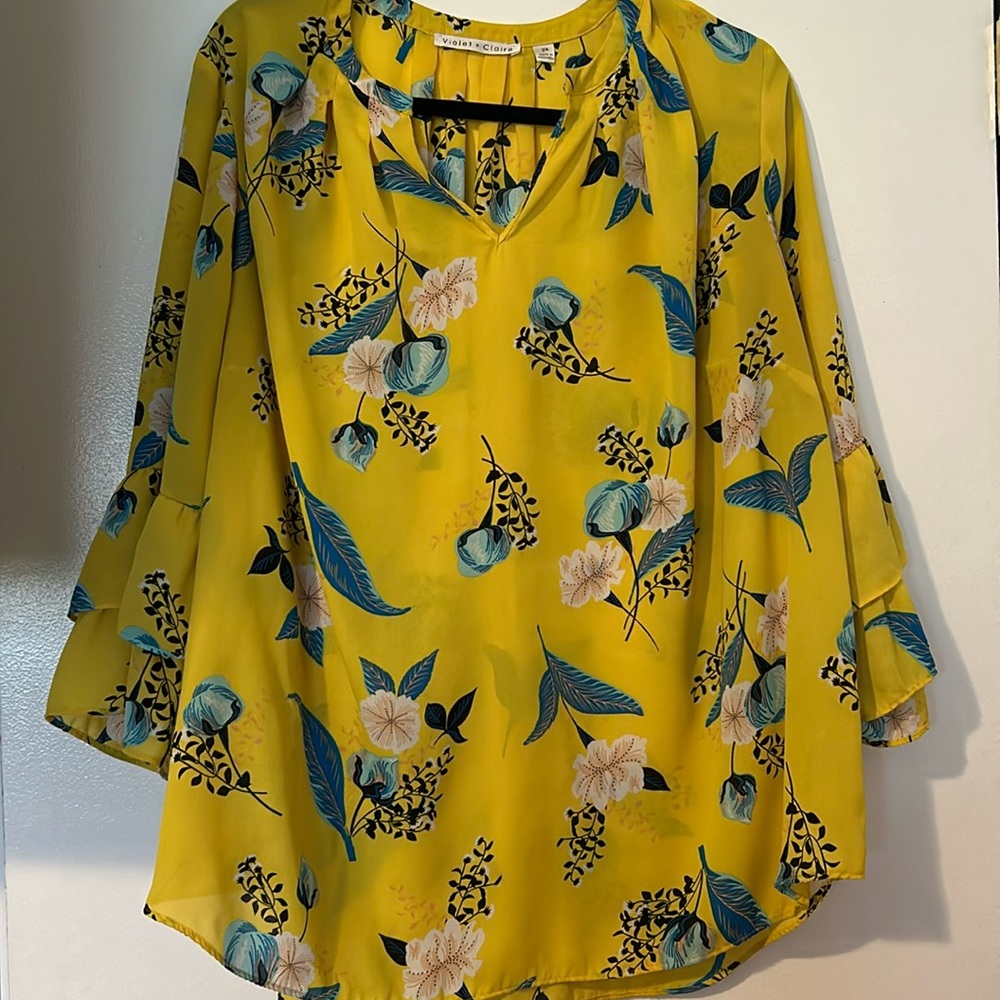 Women’s 2XL blouse